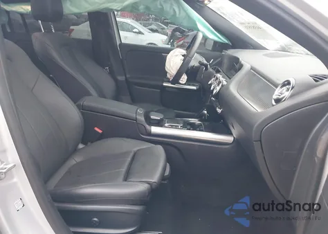 2021 Mercedes-Benz Gla 250 z USA, uszkodzony, nr VIN W1N4N4GB8MJ175252